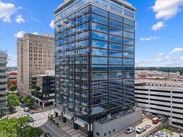 201 N Elm Street, Unit 1207, Greensboro, NC 27401