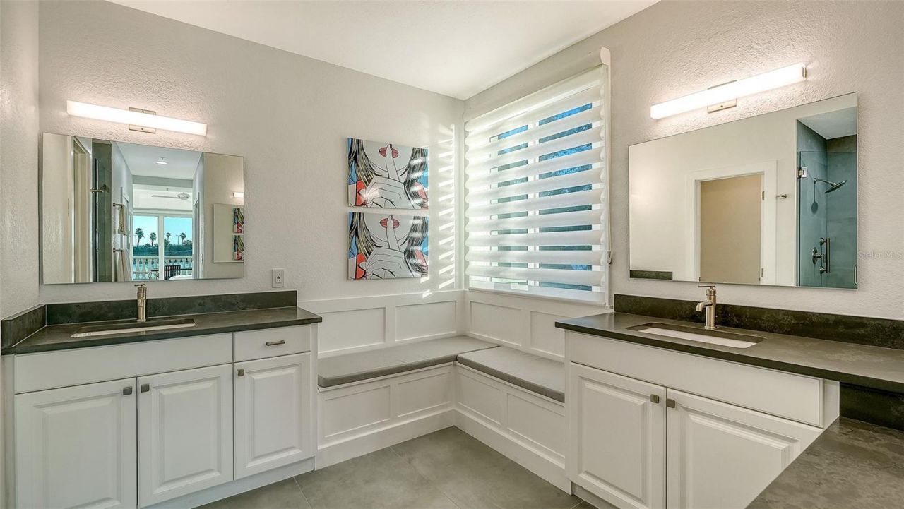 166 Golden Gate Point, Unit 22, Sarasota, FL 34236 Photo