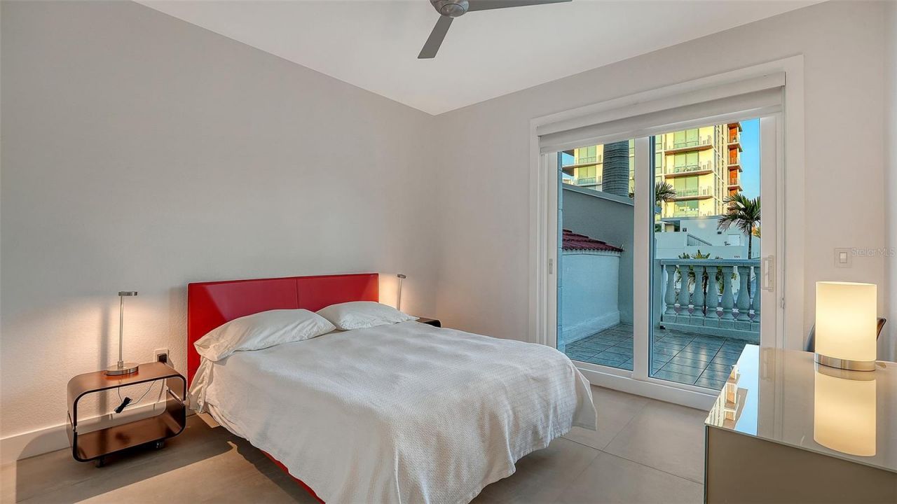 166 Golden Gate Point, Unit 22, Sarasota, FL 34236 Photo