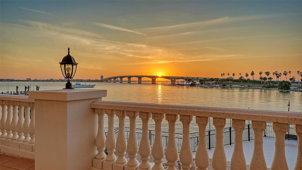 166 Golden Gate Point, Unit 22, Sarasota, FL 34236 Photo