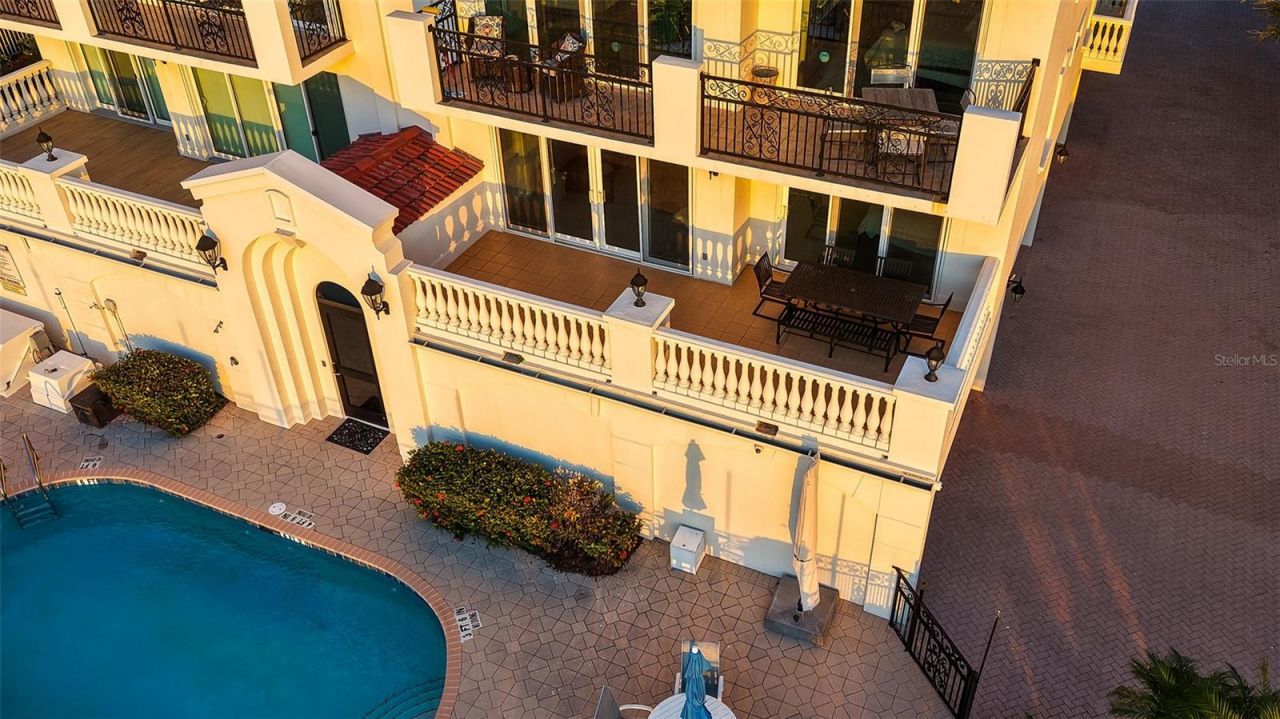 166 Golden Gate Point, Unit 22, Sarasota, FL 34236 Photo