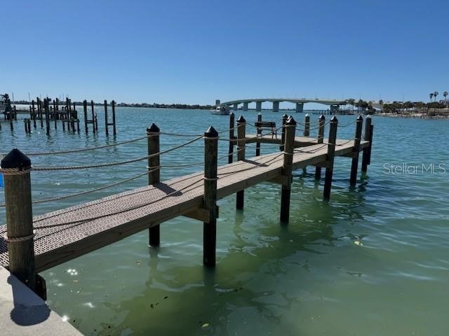 166 Golden Gate Point, Unit 22, Sarasota, FL 34236 Photo