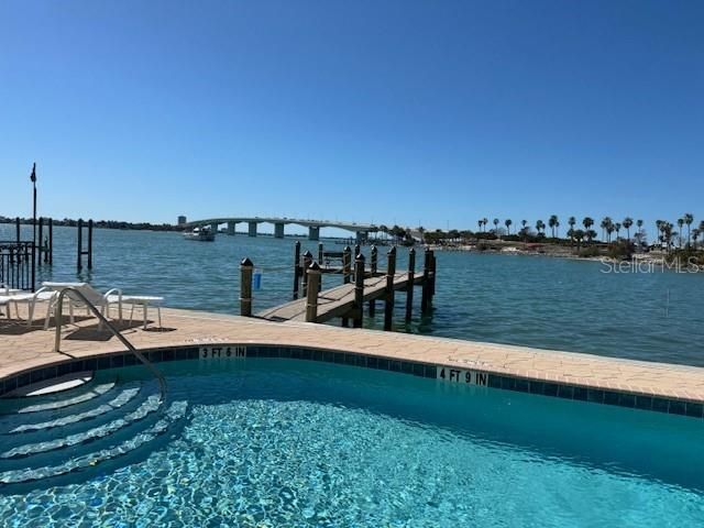 166 Golden Gate Point, Unit 22, Sarasota, FL 34236 Photo
