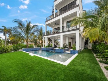 116 8TH STREET S, BRADENTON BEACH, FL 34217