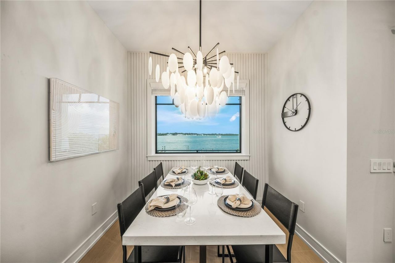 116 8th Street S, Bradenton Beach, FL 34217 Photo