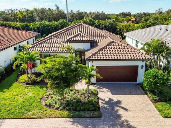 8020 CLEARWATER COURT, SARASOTA, FL 34241