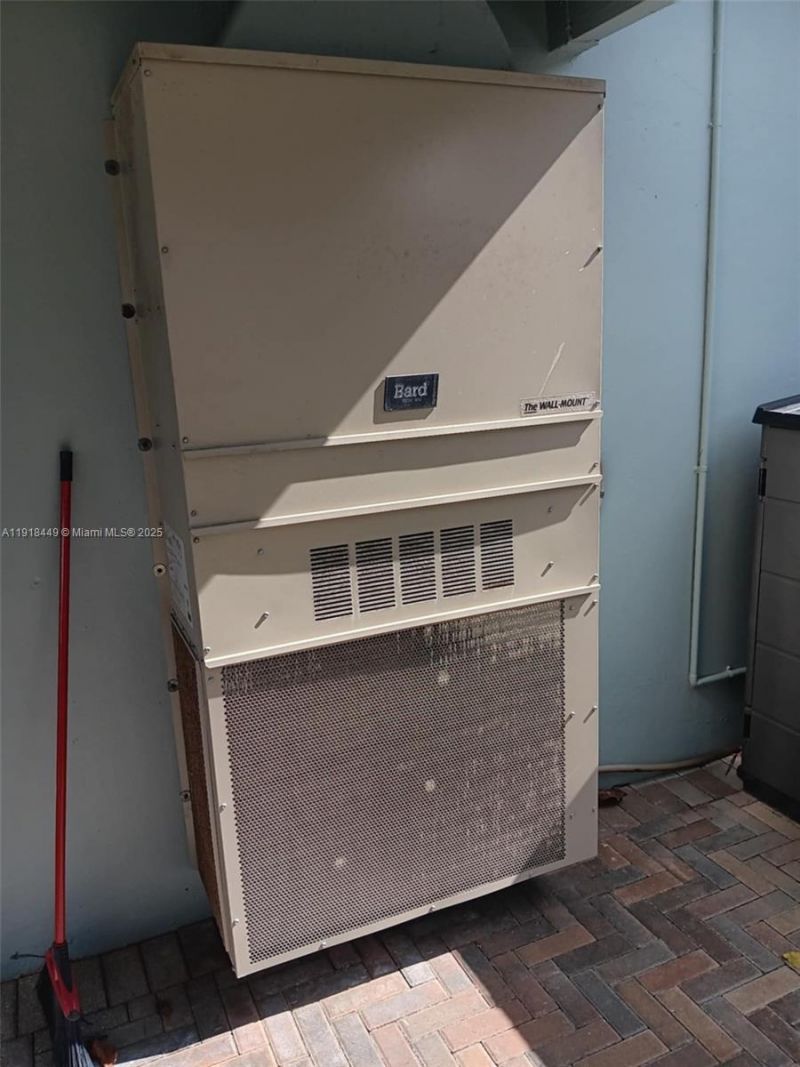 3002 NW 46th St, Tamarac, FL 33309 Photo