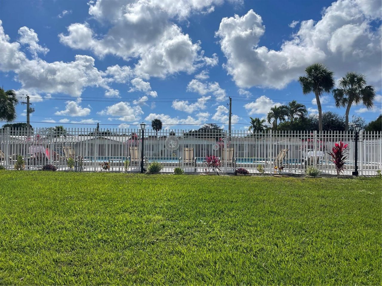 3002 NW 46th St, Tamarac, FL 33309 Photo