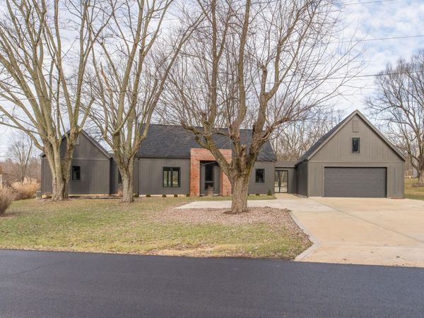 151 Apple Blossom Road SW, Pataskala, OH 43062