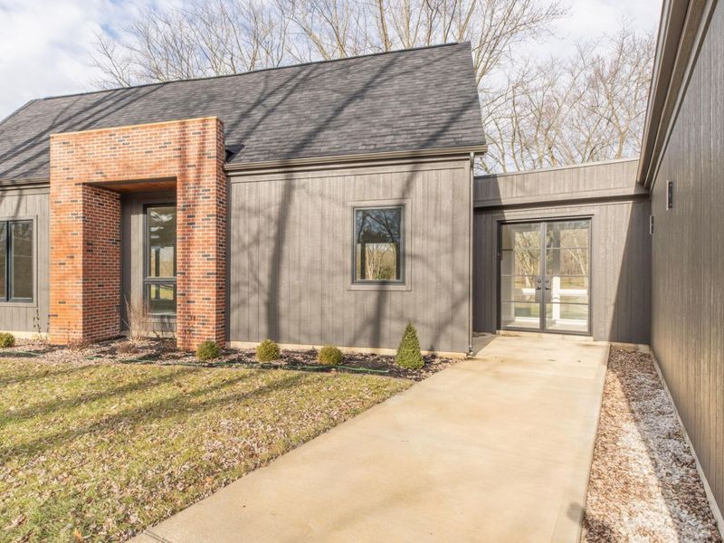 151 Apple Blossom Road SW, Pataskala, OH 43062 Photo 3