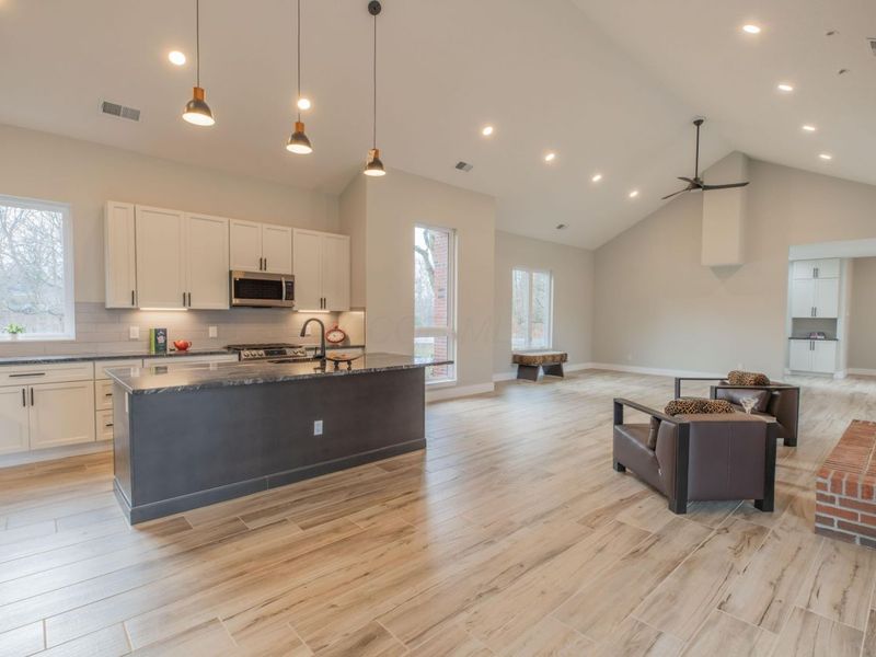 151 Apple Blossom Road SW, Pataskala, OH 43062 Photo 5