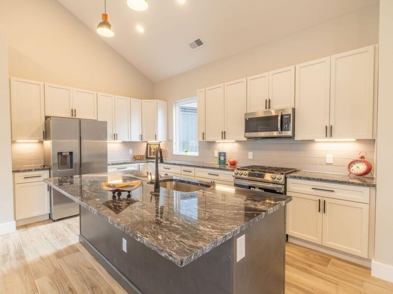 151 Apple Blossom Road SW, Pataskala, OH 43062 Photo 7