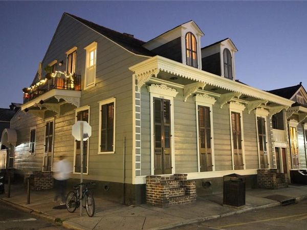 734 URSULINE Avenue, New Orleans, LA 70116