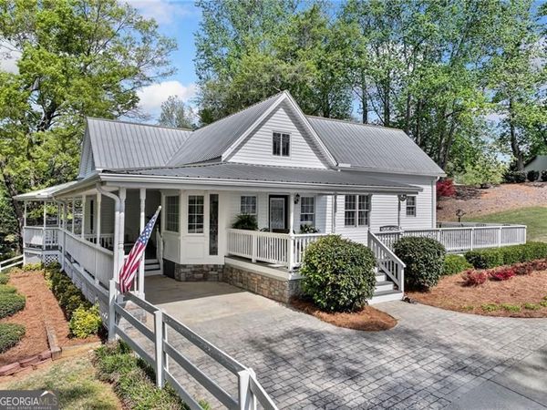 8525 Lanierland Farms Drive, Gainesville, GA 30506