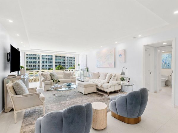 100 Sunrise Avenue, Unit 319, Palm Beach, FL 33480