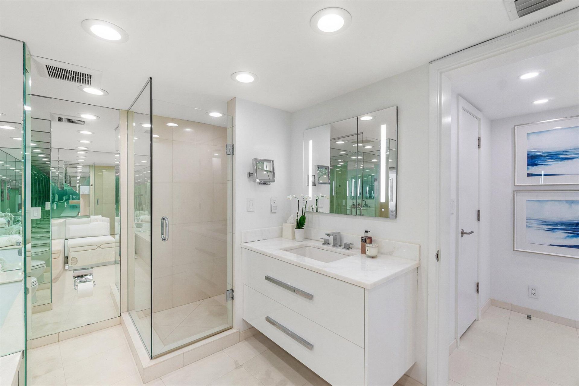 100 Sunrise Avenue, Unit 319, Palm Beach, FL 33480 Photo