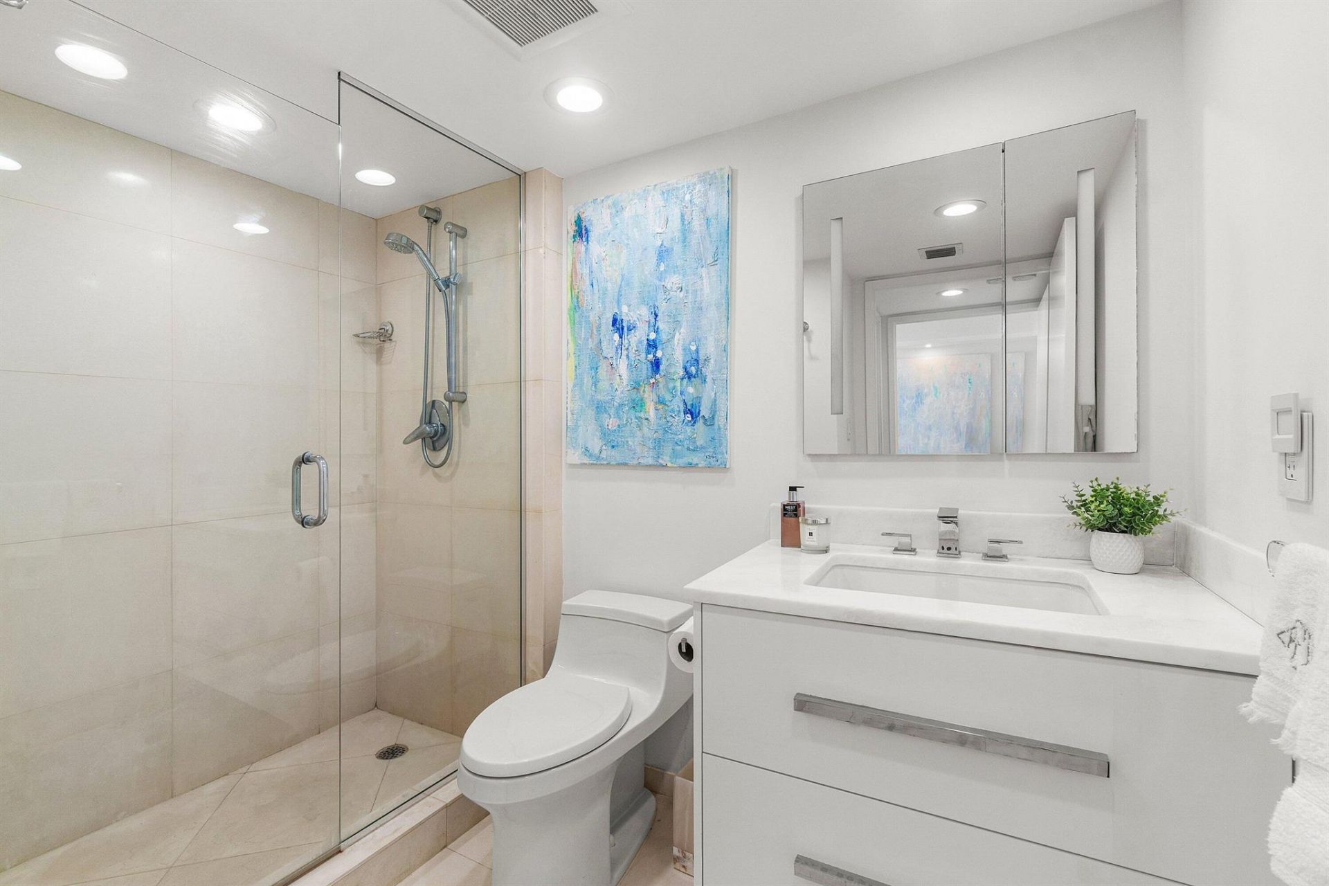 100 Sunrise Avenue, Unit 319, Palm Beach, FL 33480 Photo