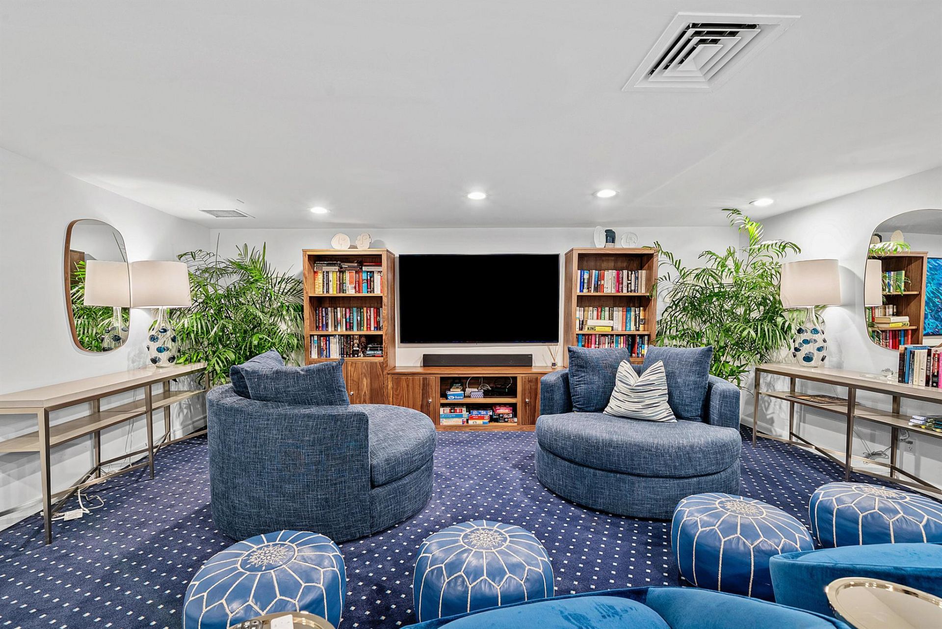 100 Sunrise Avenue, Unit 319, Palm Beach, FL 33480 Photo