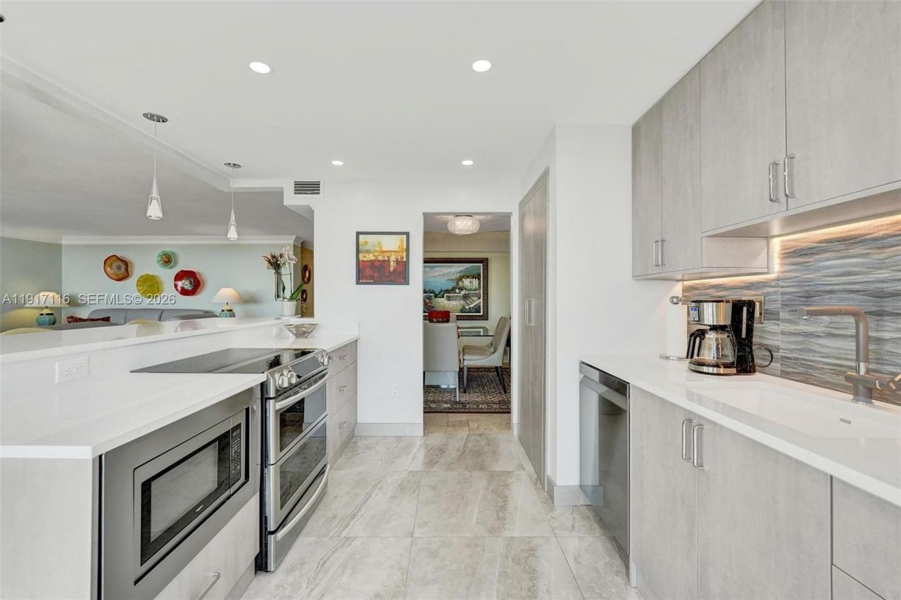 1901 N Ocean Blvd, Unit 12B, Fort Lauderdale, FL 33305 Photo