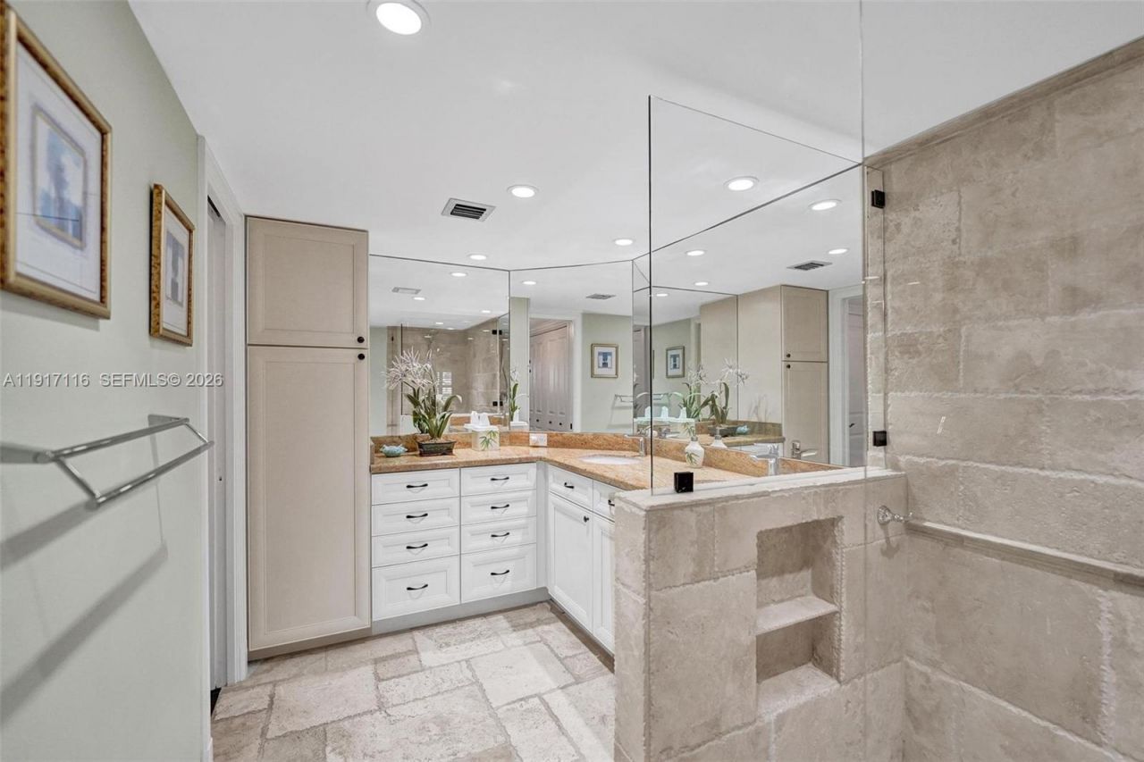 1901 N Ocean Blvd, Unit 12B, Fort Lauderdale, FL 33305 Photo