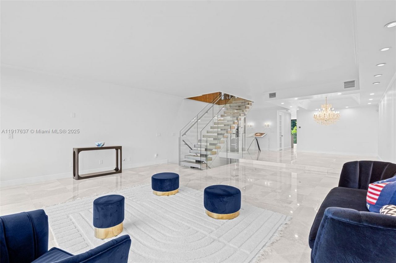 6124 Paradise Point Dr, Unit 6124, Palmetto Bay, FL 33157 Photo