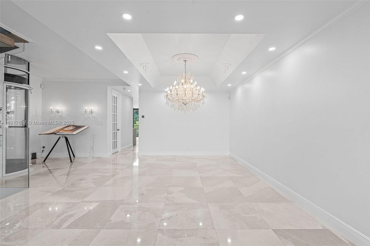 6124 Paradise Point Dr, Unit 6124, Palmetto Bay, FL 33157 Photo