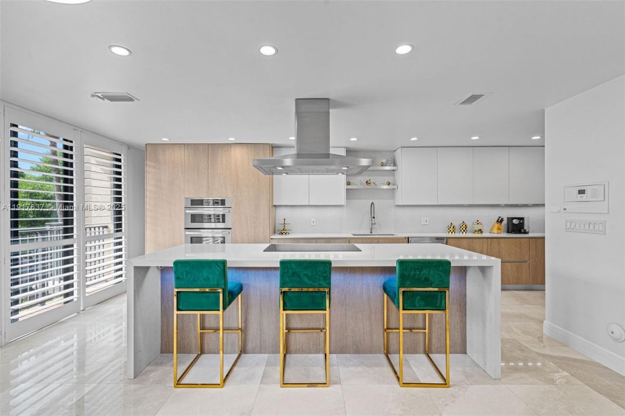 6124 Paradise Point Dr, Unit 6124, Palmetto Bay, FL 33157 Photo