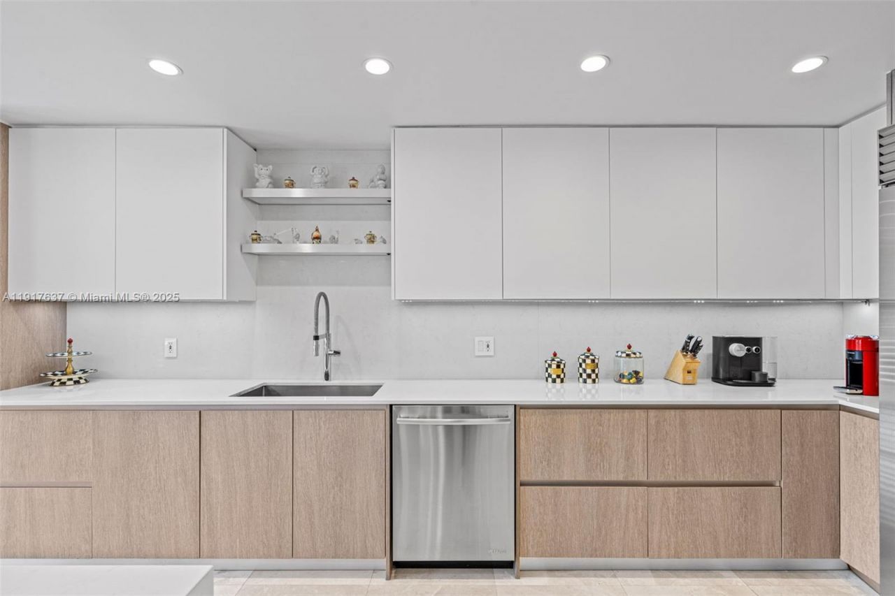 6124 Paradise Point Dr, Unit 6124, Palmetto Bay, FL 33157 Photo