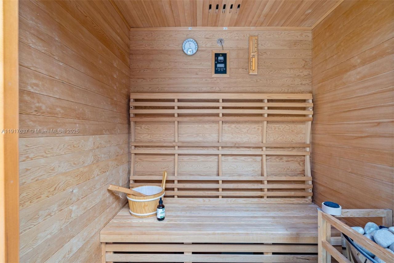 6124 Paradise Point Dr, Unit 6124, Palmetto Bay, FL 33157 Photo