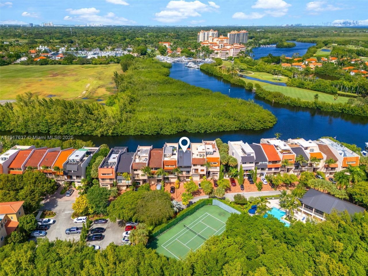 6124 Paradise Point Dr, Unit 6124, Palmetto Bay, FL 33157 Photo