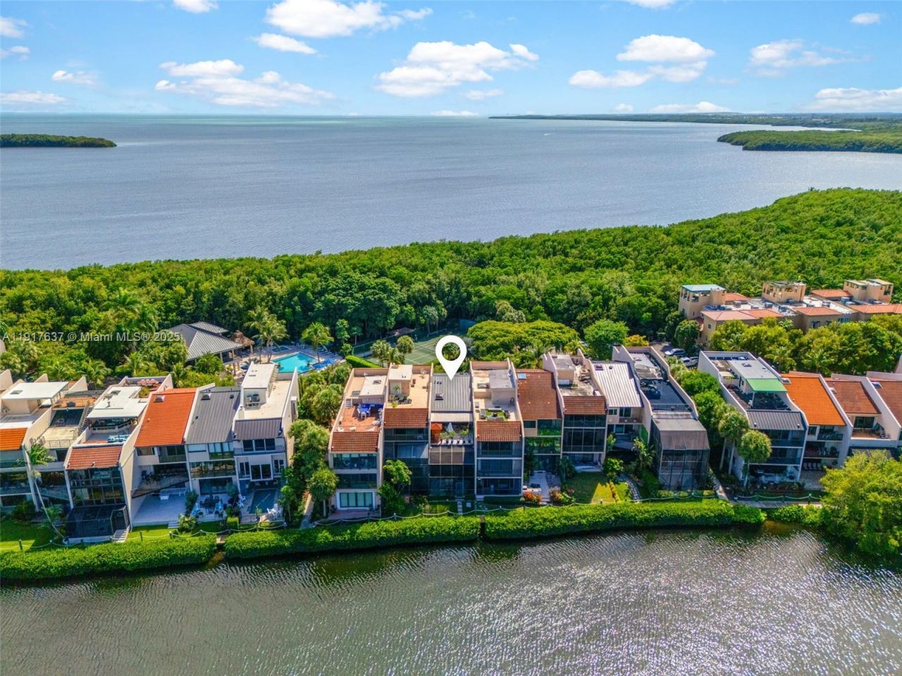 6124 Paradise Point Dr, Unit 6124, Palmetto Bay, FL 33157 Photo