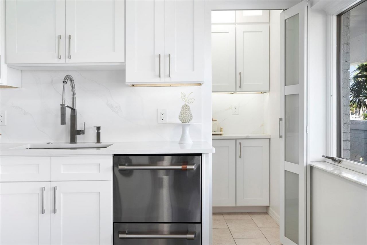 2710 Hibiscus Drive W, Belleair Beach, FL 33786 Photo