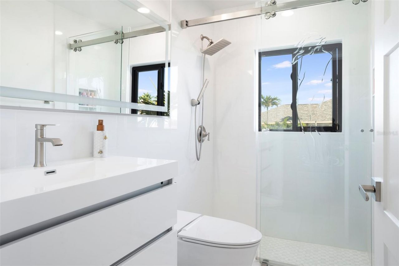 2710 Hibiscus Drive W, Belleair Beach, FL 33786 Photo