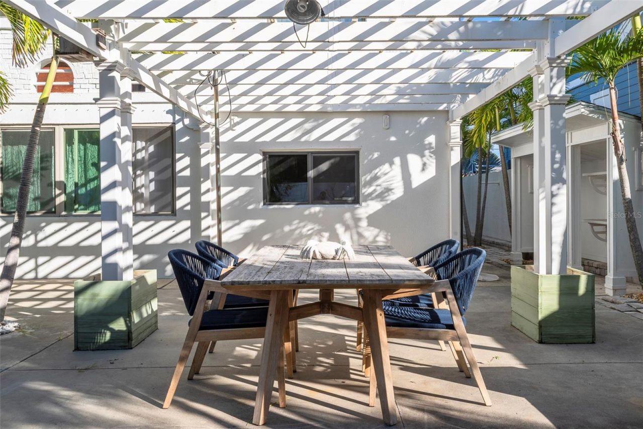 2710 Hibiscus Drive W, Belleair Beach, FL 33786 Photo