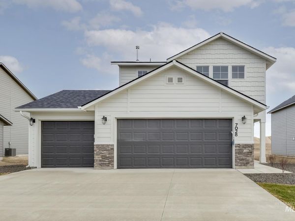 7028 S Old Farm Ave, Meridian, ID 83642