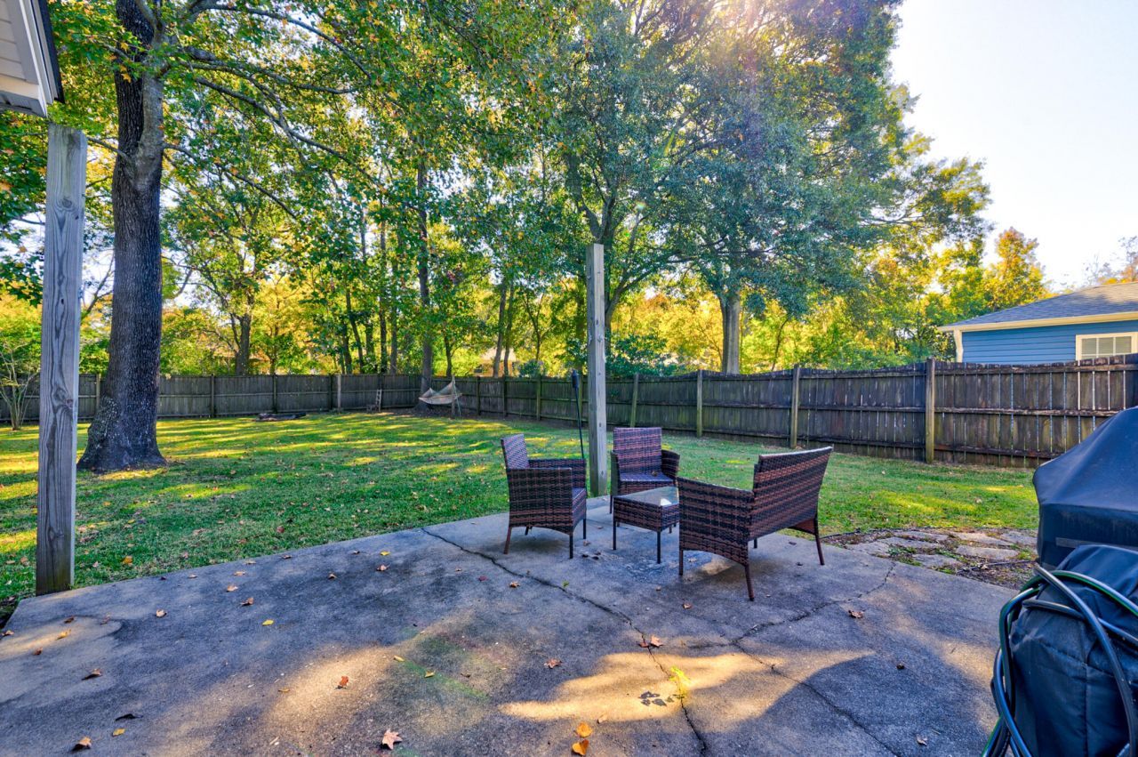 42 Woodleaf Court Photo 25