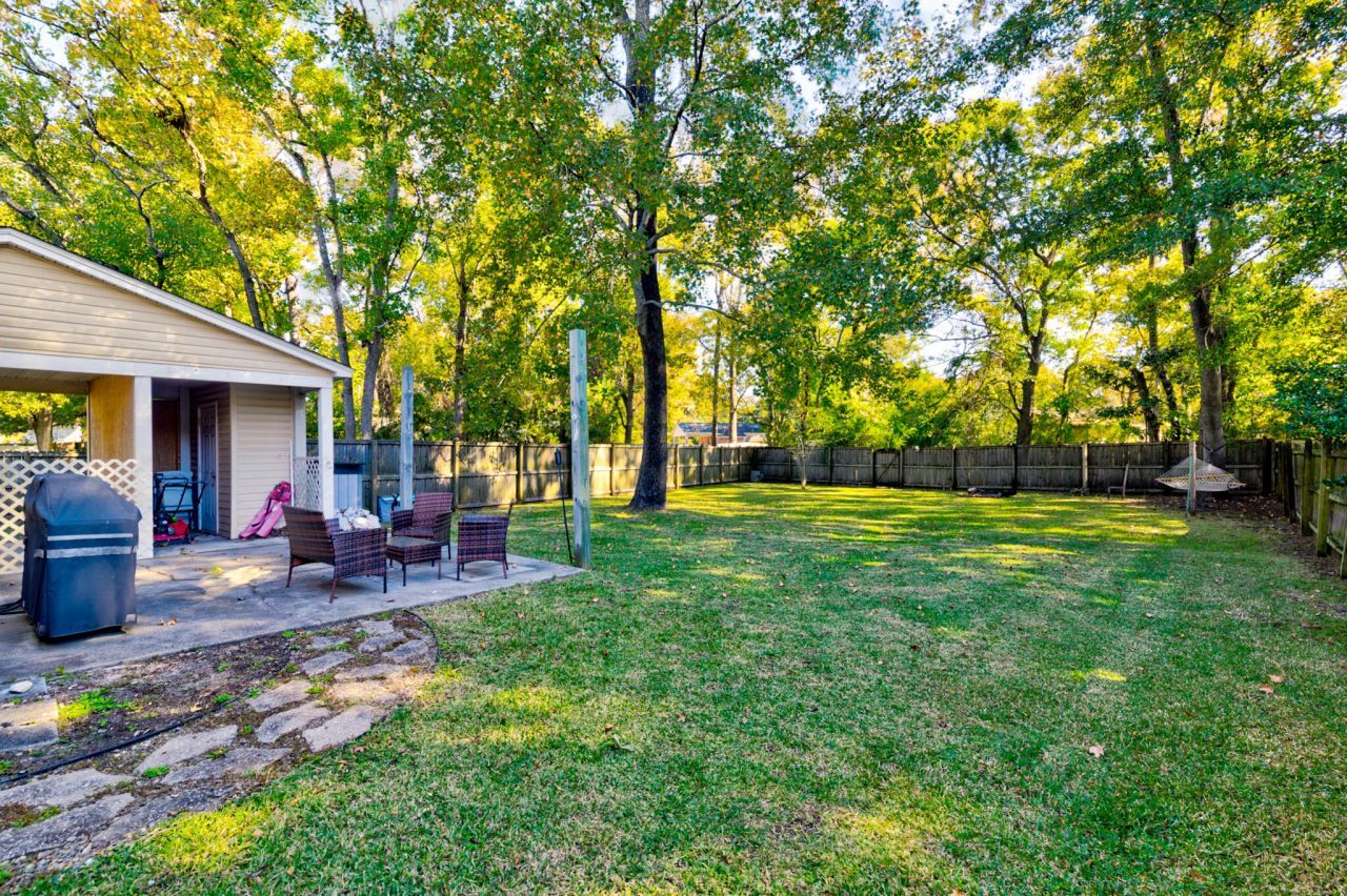 42 Woodleaf Court Photo 28