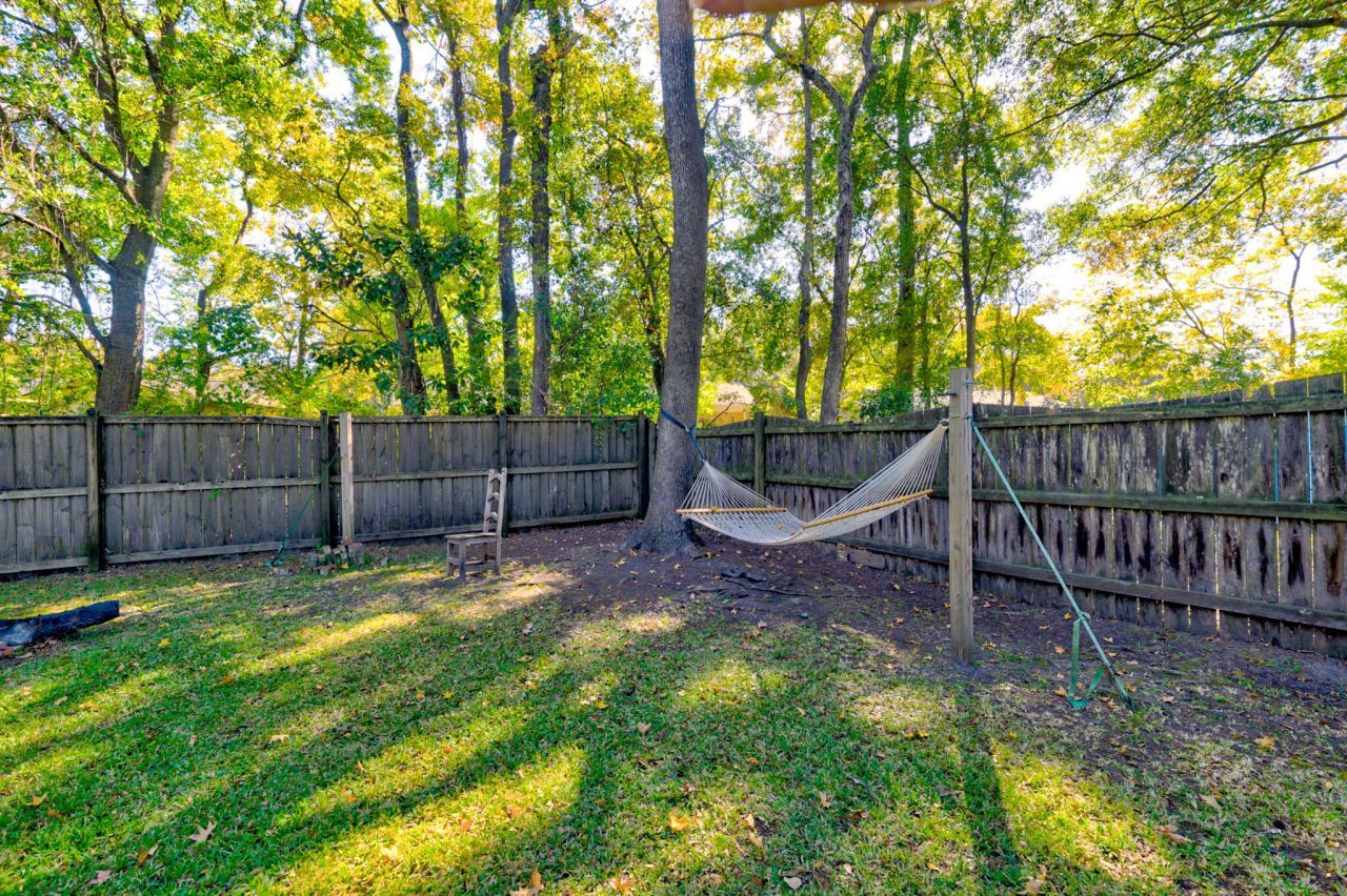 42 Woodleaf Court Photo 30