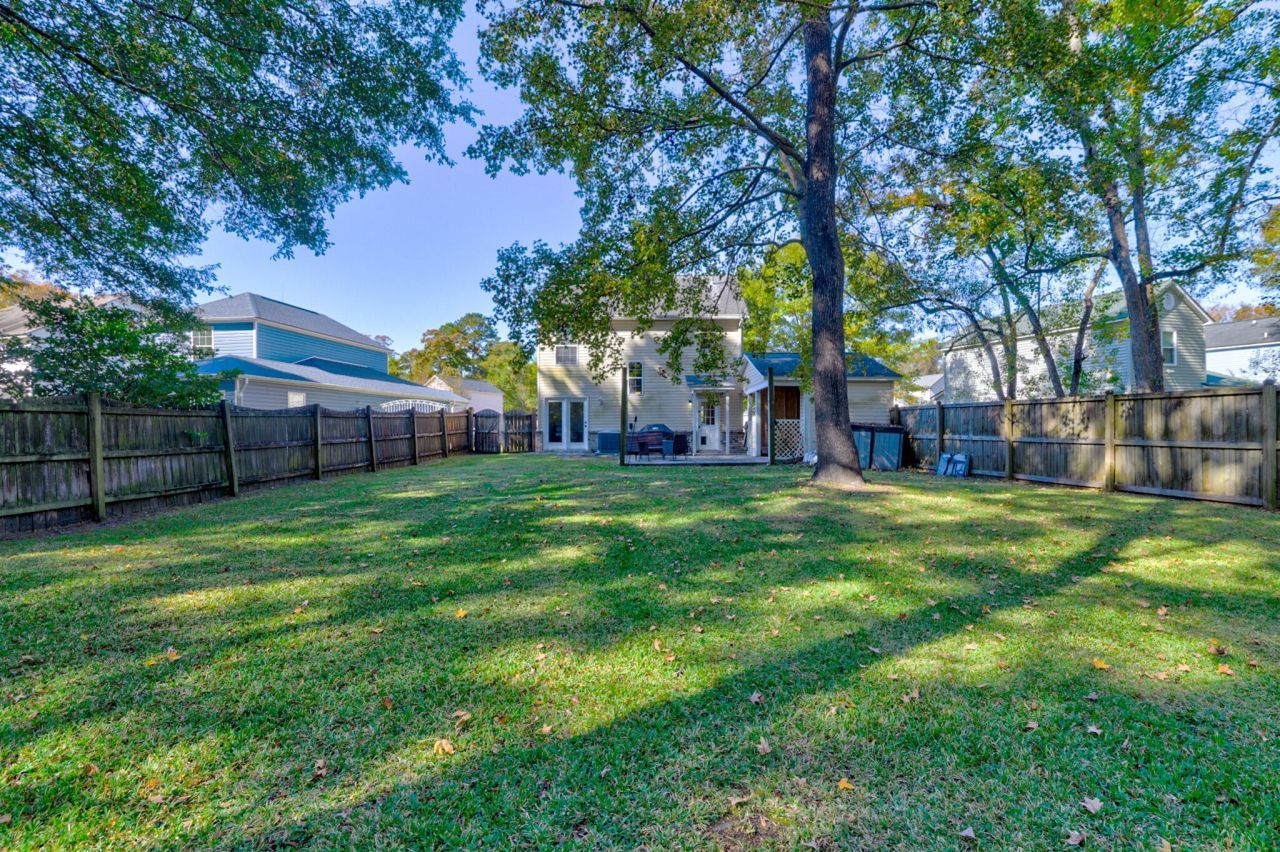 42 Woodleaf Court Photo 31