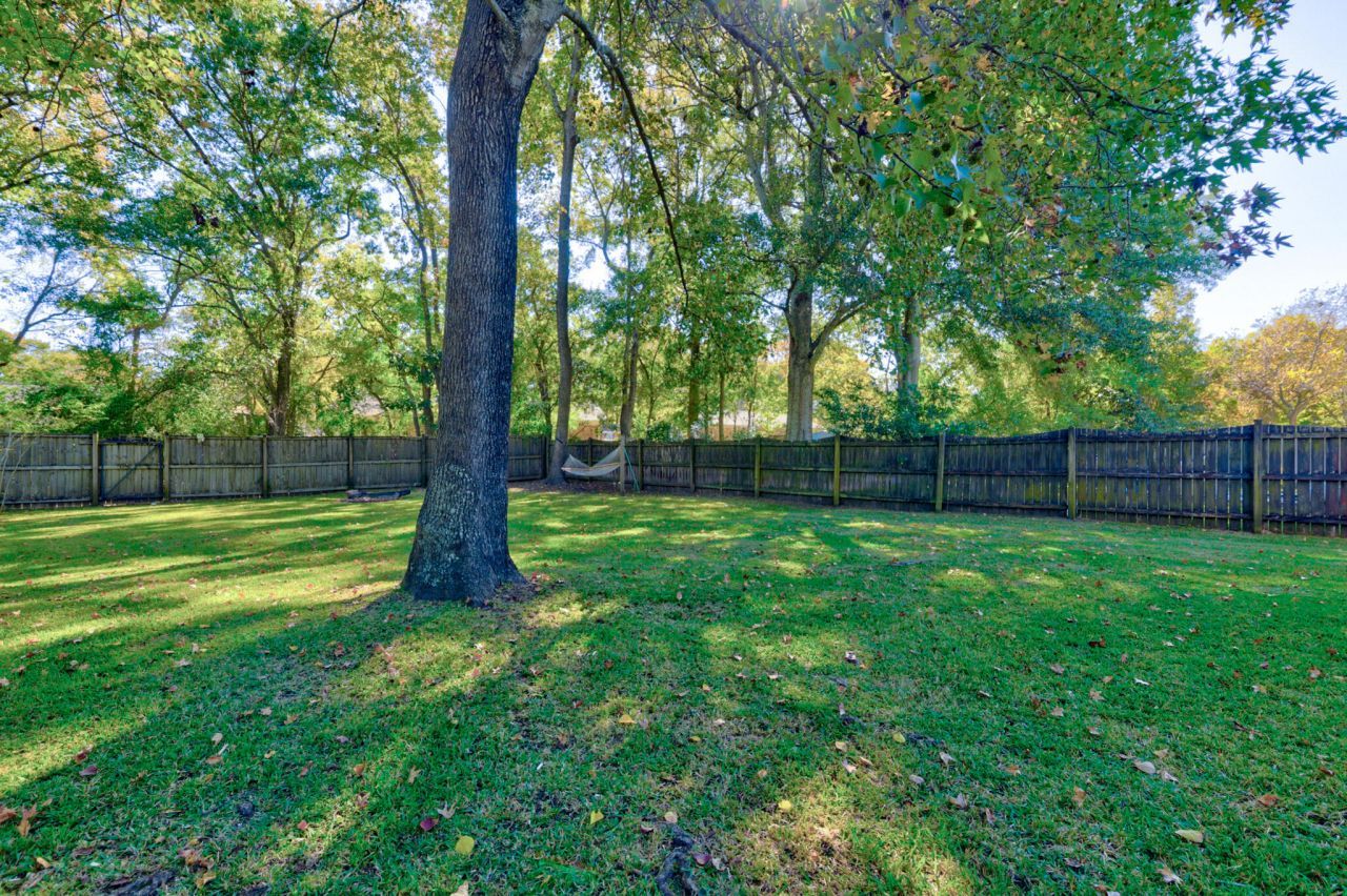 42 Woodleaf Court Photo 33