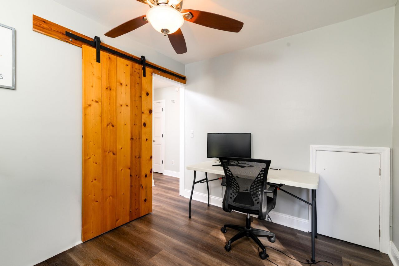 42 Woodleaf Court Photo 8