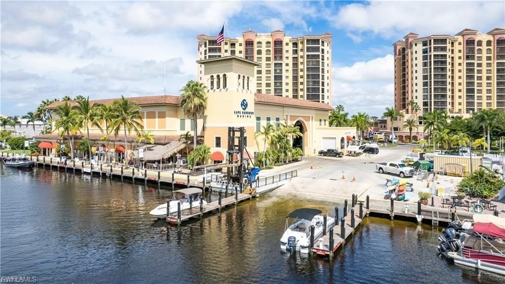 5704 Cape Harbour Dr, Unit 105, Cape Coral, FL 33914 Photo