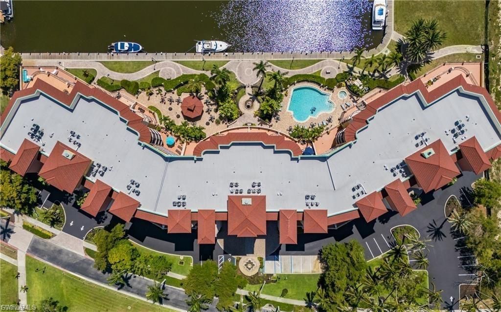 5704 Cape Harbour Dr, Unit 105, Cape Coral, FL 33914 Photo