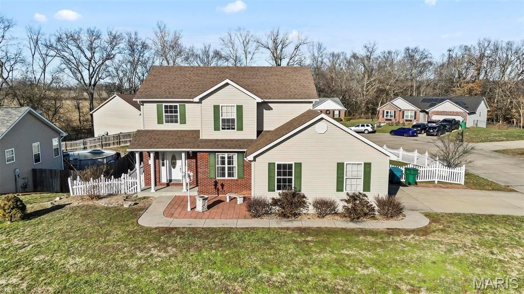 202 Sun Valley Drive, Smithton, IL 62285 Main Photo