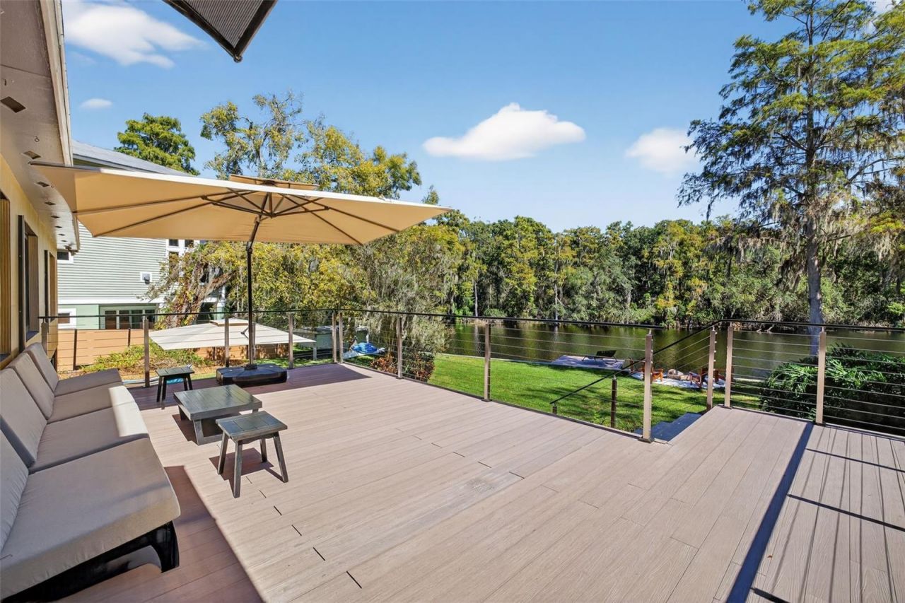 511 S Riverhills Drive, Temple Terrace, FL 33617 Photo