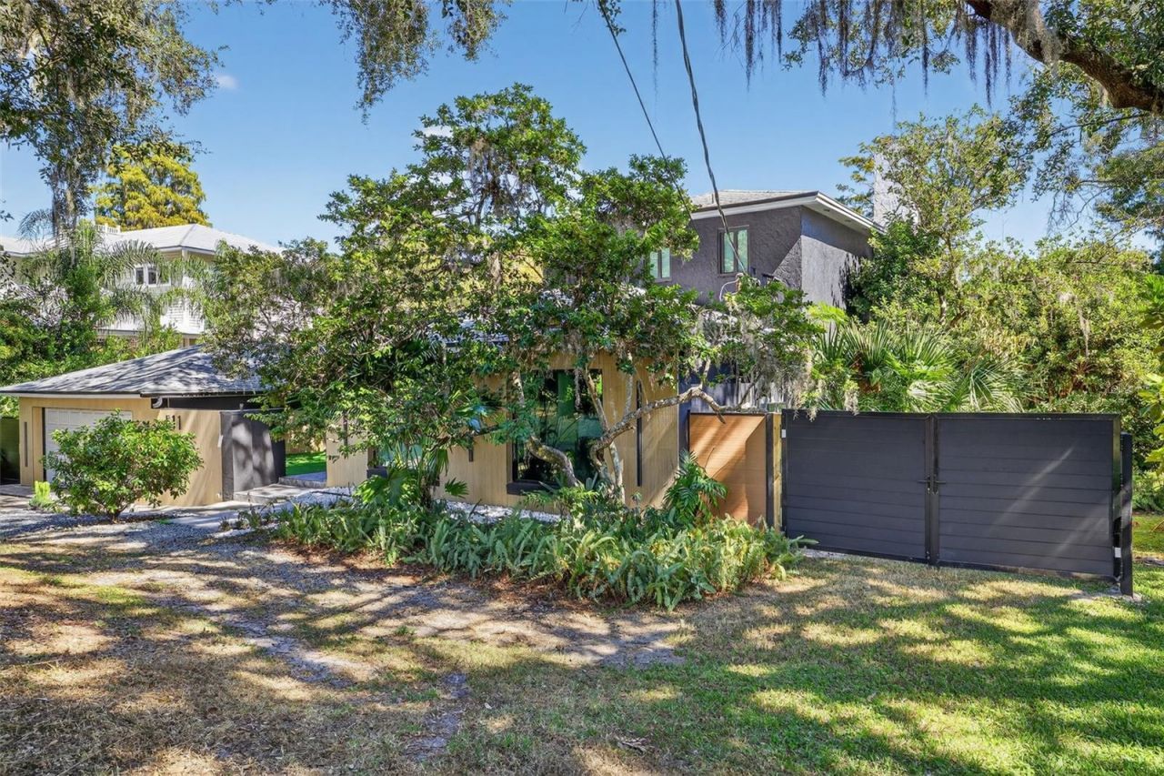 511 S Riverhills Drive, Temple Terrace, FL 33617 Photo