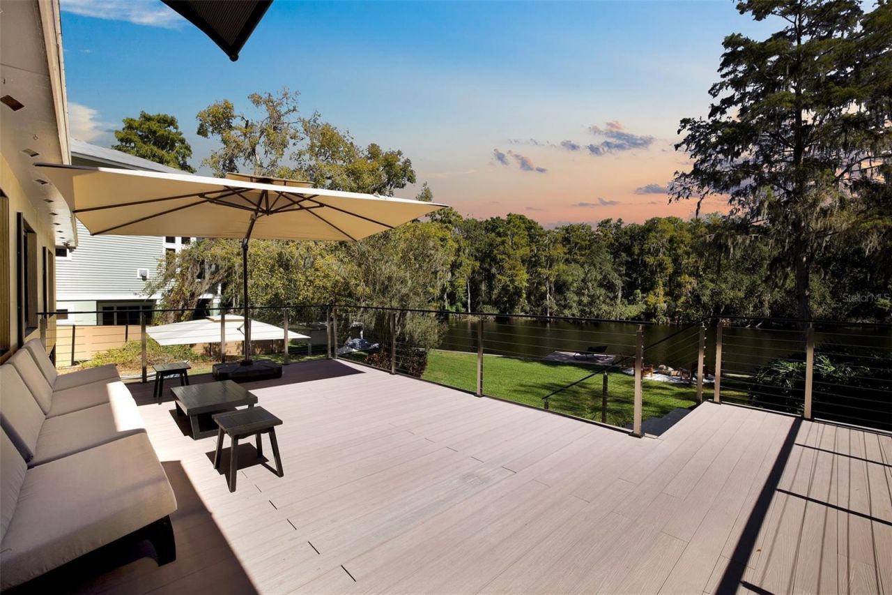 511 S Riverhills Drive, Temple Terrace, FL 33617 Photo