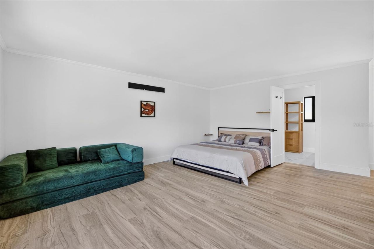 511 S Riverhills Drive, Temple Terrace, FL 33617 Photo