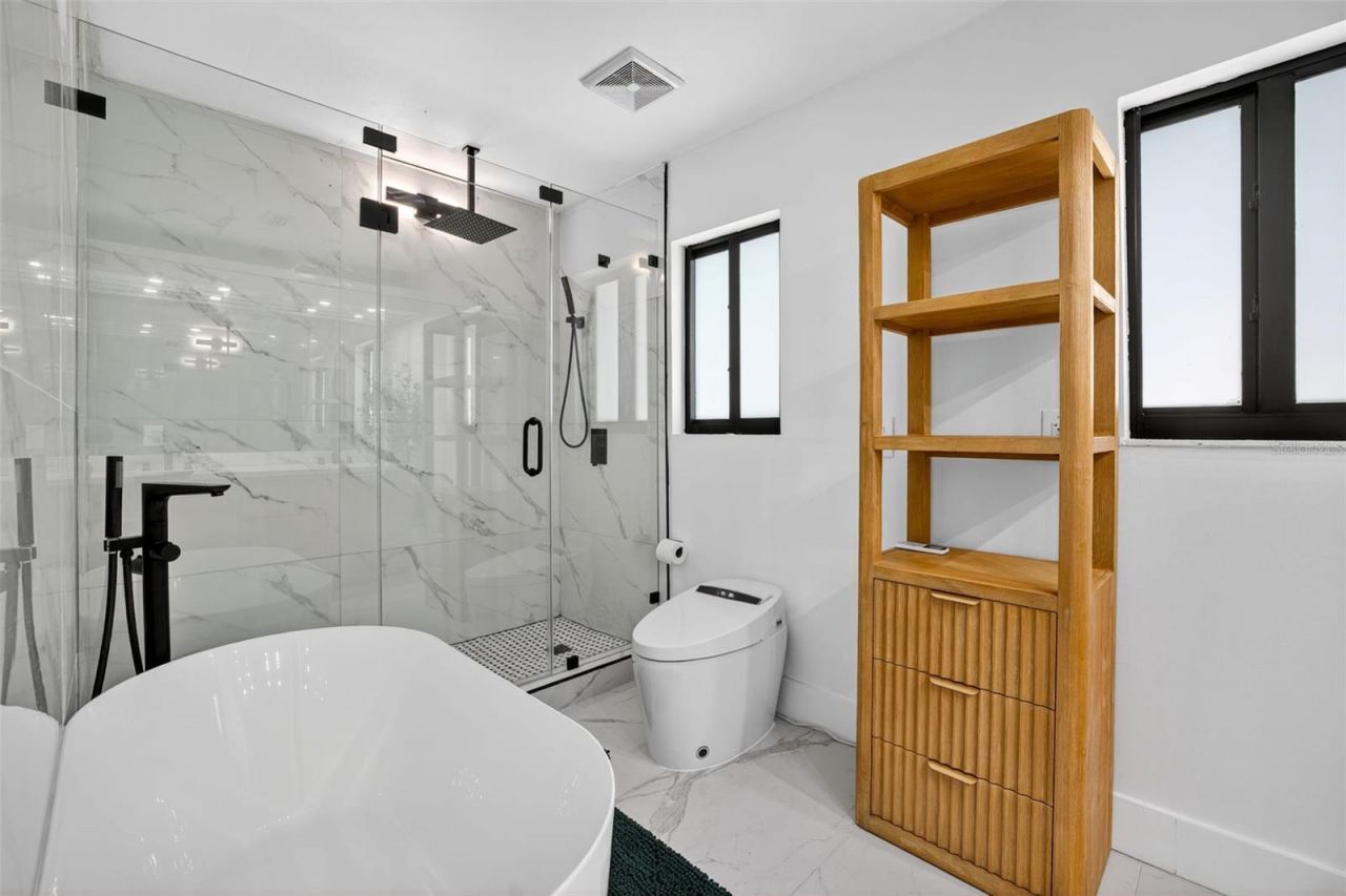 511 S Riverhills Drive, Temple Terrace, FL 33617 Photo