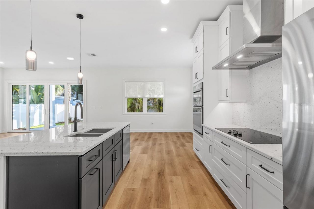 3801 71st Street N, Saint Petersburg, FL 33709 Photo